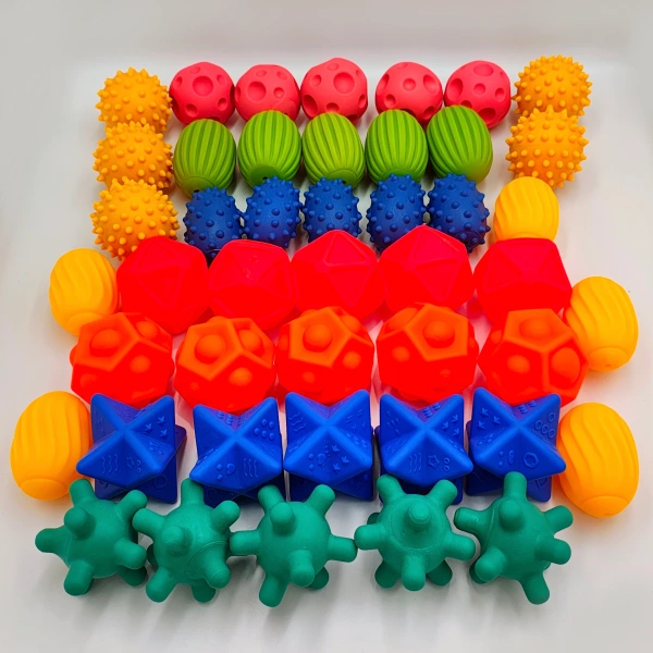 Sensory balls - set of 45 el.