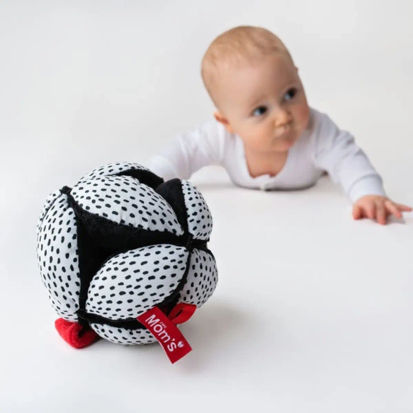 Kontrastowa piłka puzzlowa Takana z lusterkiem 6m+ Mom's Care