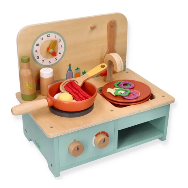 Small wooden kitchen with accessories
