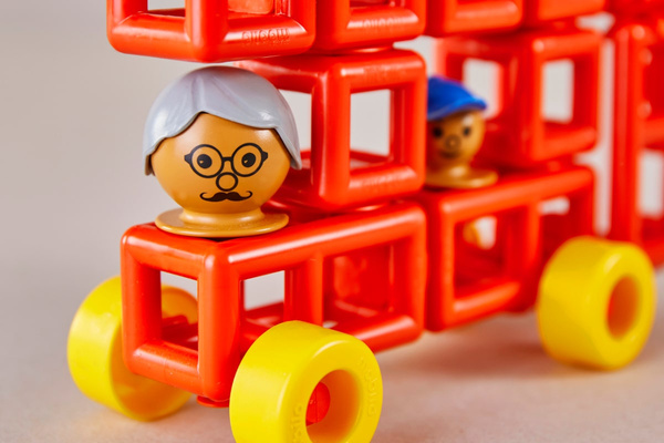 Complementary set of Mobilo blocks - Figures of the world - 18 el.