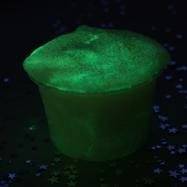 SLIME DIY GLOW-IN-THE-DARK KIT