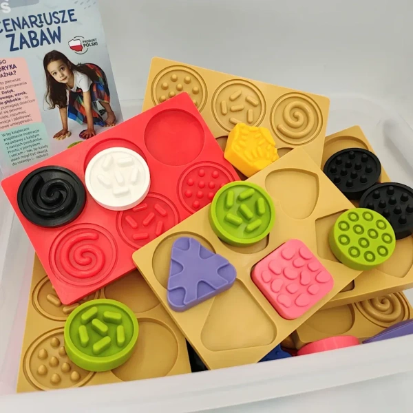 Sensoryczna tęcza - zestaw puzzli sensorycznych - dotyk, kształt - 45 el. 1+