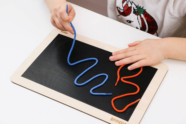 Spaghetti Pad Start tabliczka do rysowania sznurkami – Korbo 4+